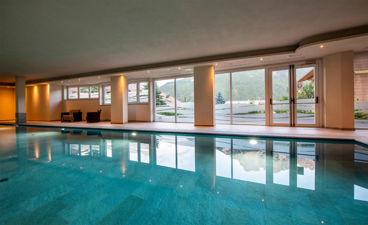 Design & Suite Hotel Ciarnadoi Vigo di Fassa Kültér fotó