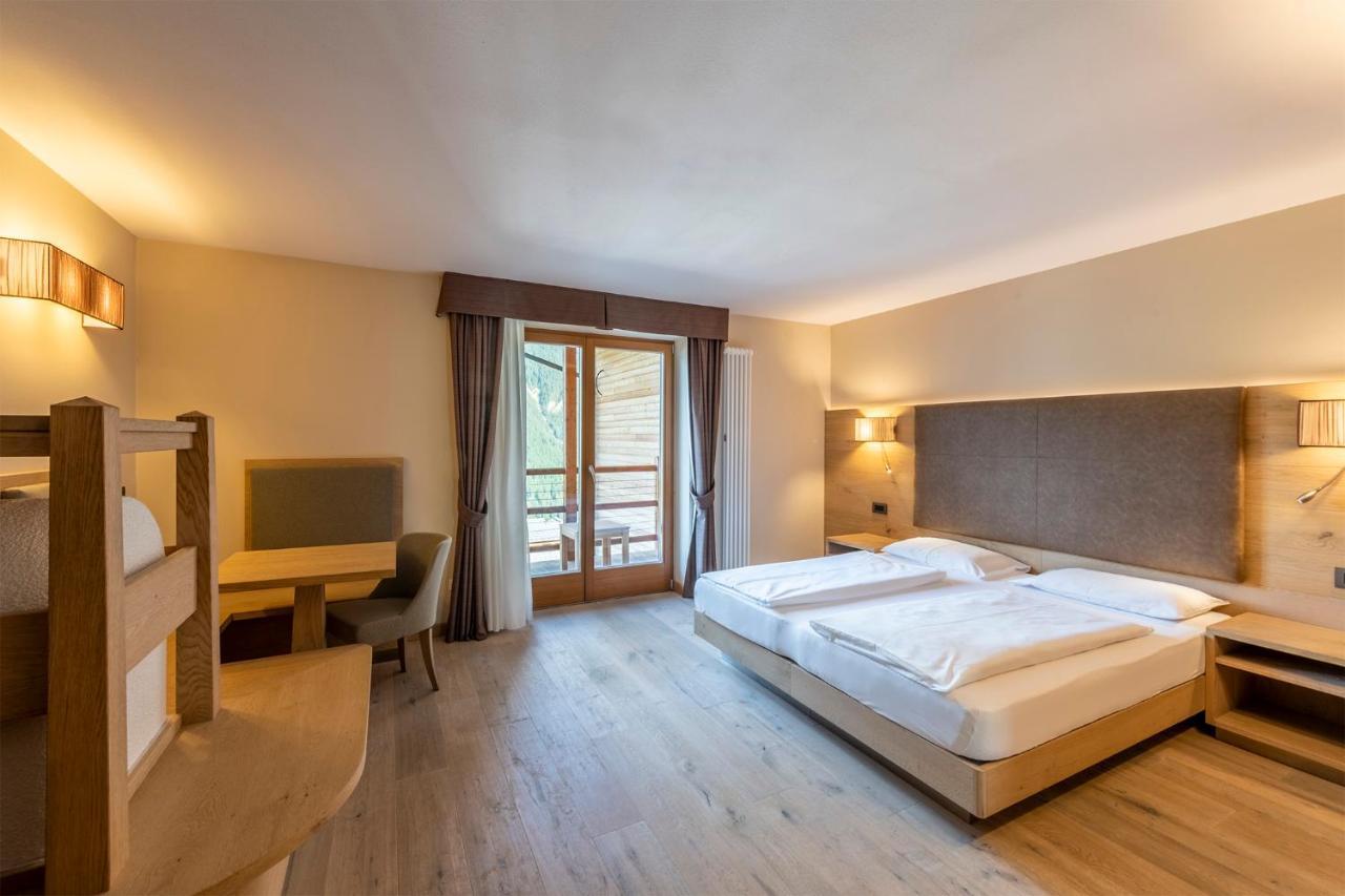 Design & Suite Hotel Ciarnadoi Vigo di Fassa Kültér fotó